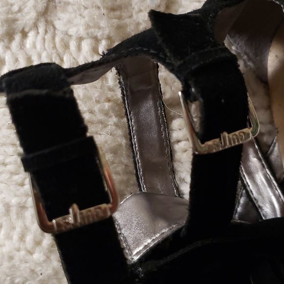 🏵🦋 Guess fringe sandals - Picture 3 of 9